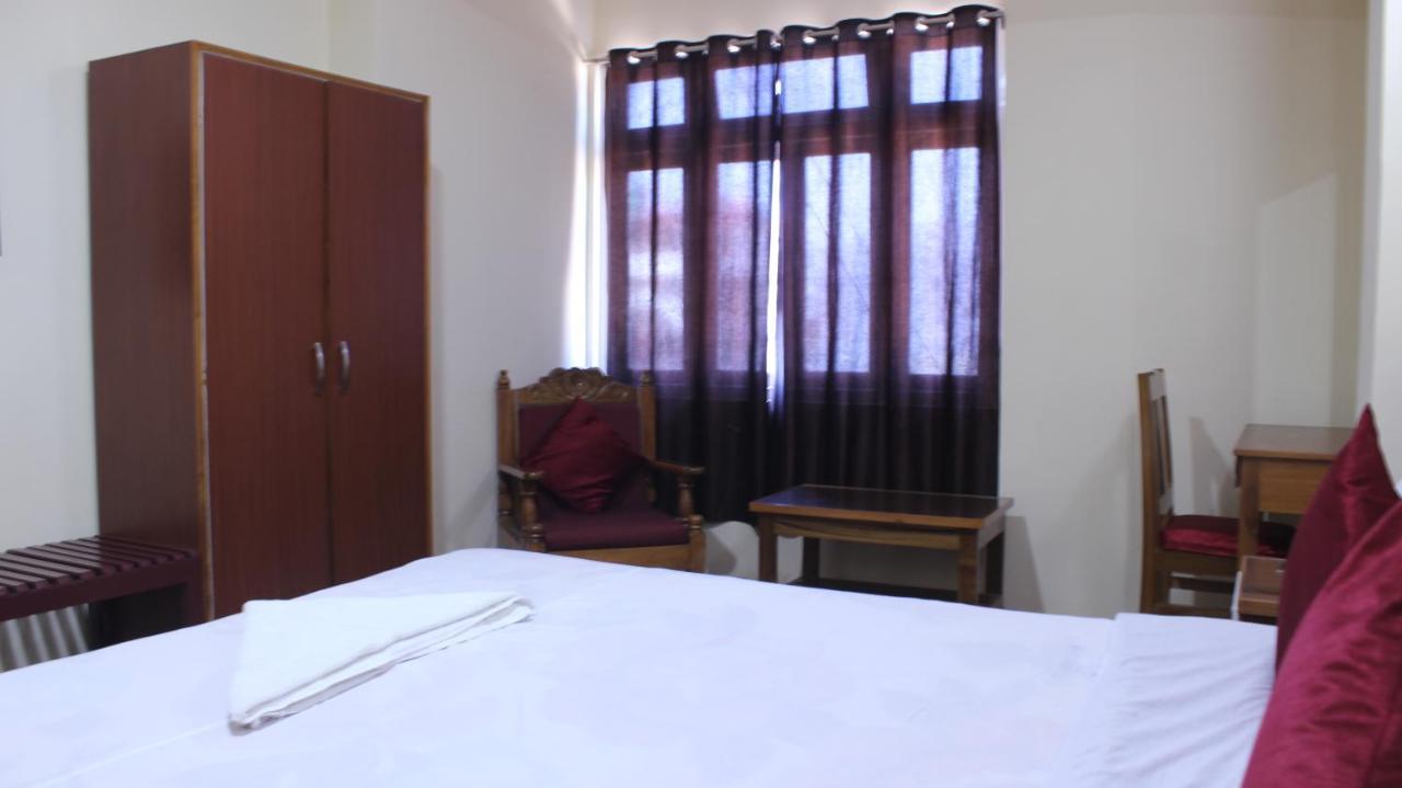 Zero To One Stay Khandroling Ґанґток Екстер'єр фото
