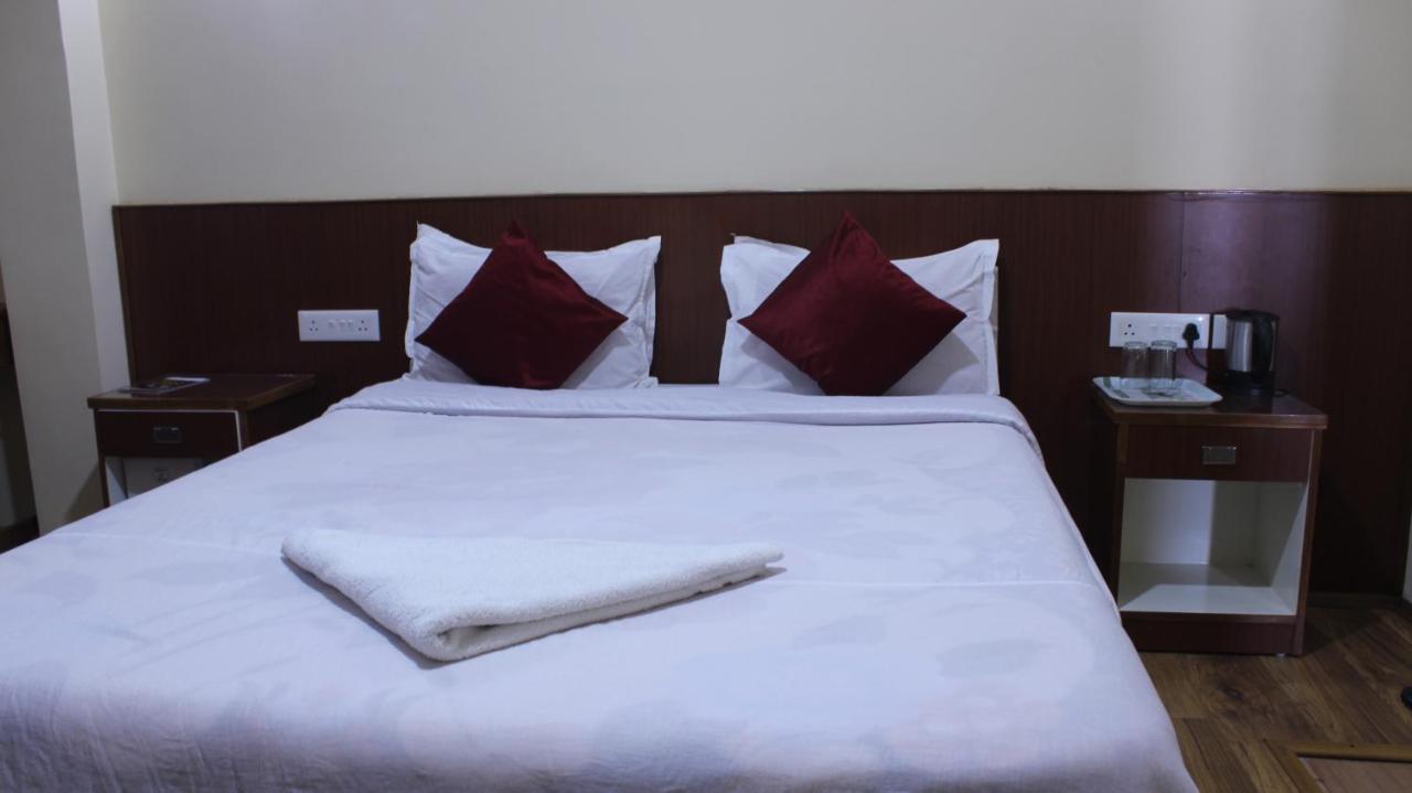 Zero To One Stay Khandroling Ґанґток Екстер'єр фото